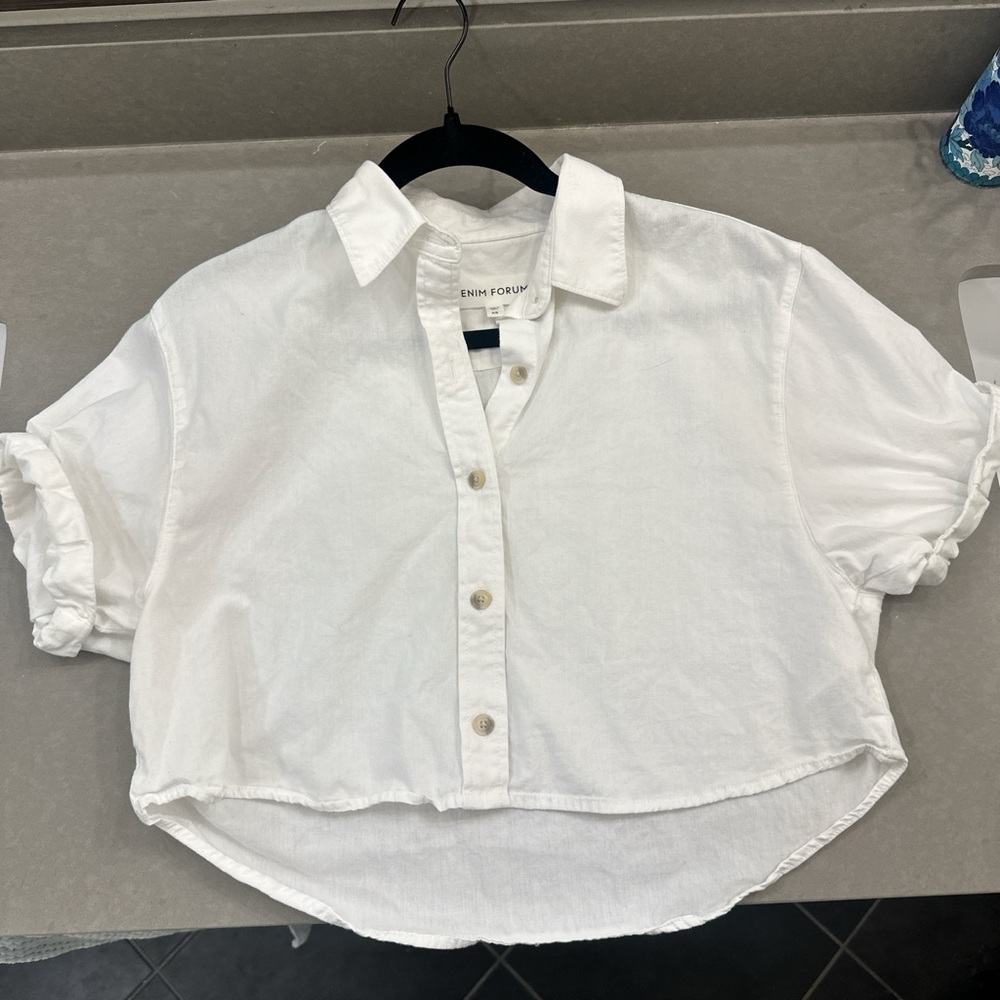 Aritzia White Boxy Short Sleeve Button Down